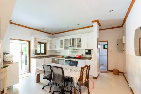 SUNSET VILLAGE 2   :  5 bed two storey