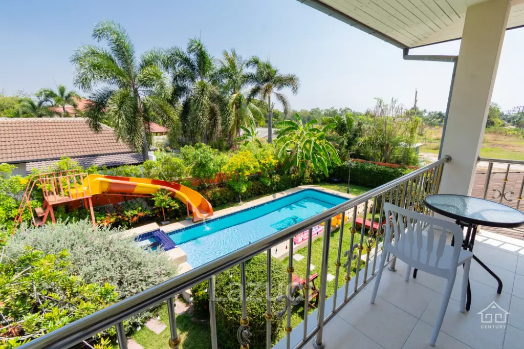 SUNSET VILLAGE 2   :  5 bed two storey