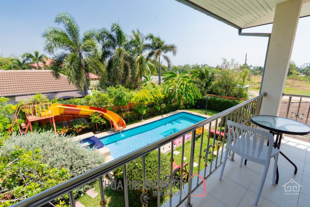 SUNSET VILLAGE 2   :  5 bed two storey
