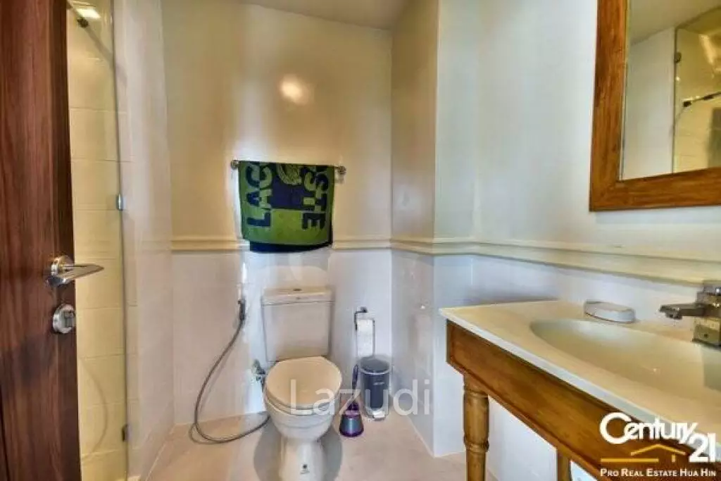 AUTUMN : 2 Bed Condo with Sea and Golf Course Views