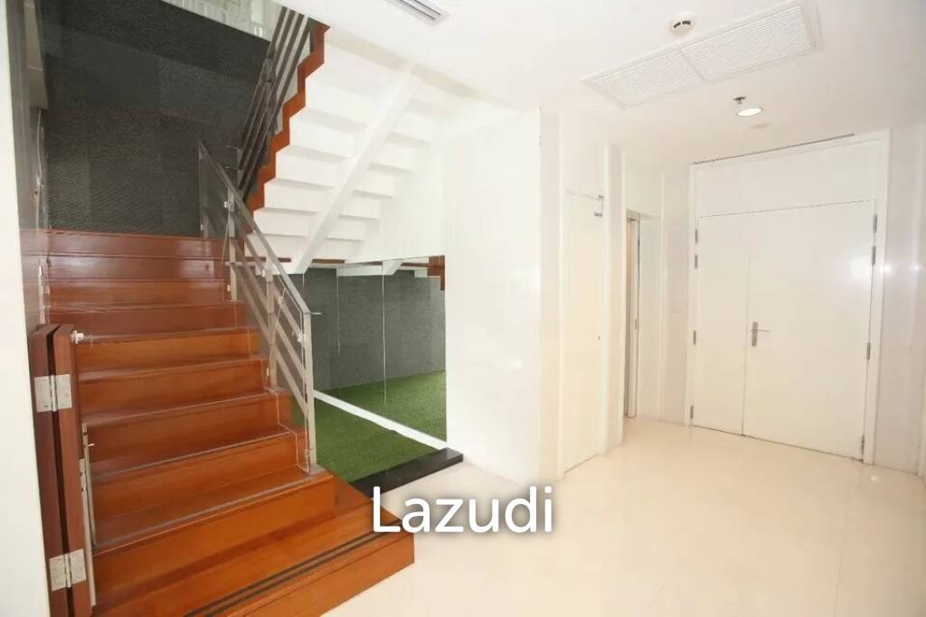 4 Bed 4 Bath 385 SQ.M Royal Residence Park