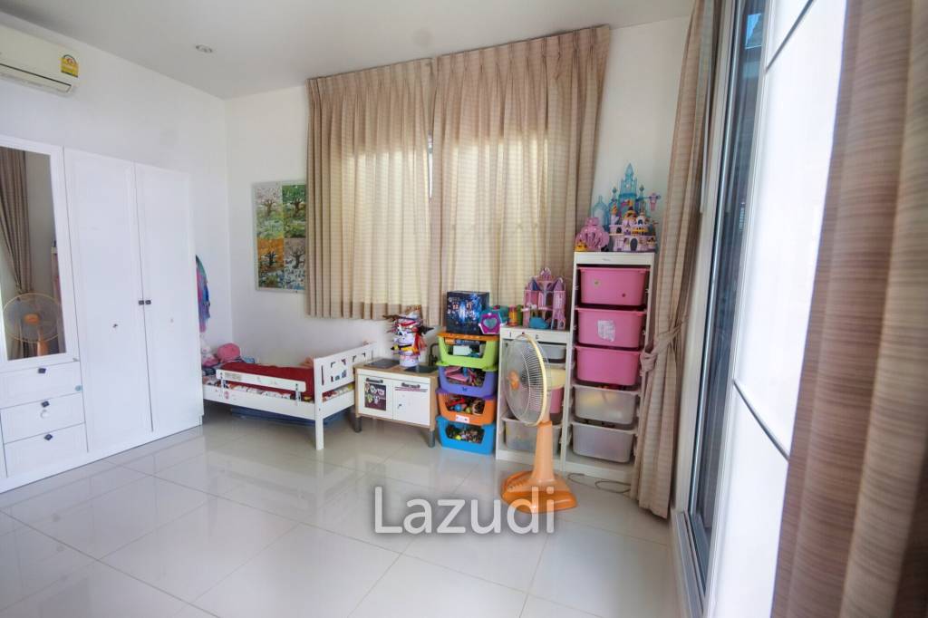 Mil Pool Villa: 3 Bedroom House for Rent