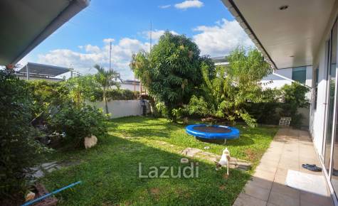Mil Pool Villa: 3 Bedroom House for Rent