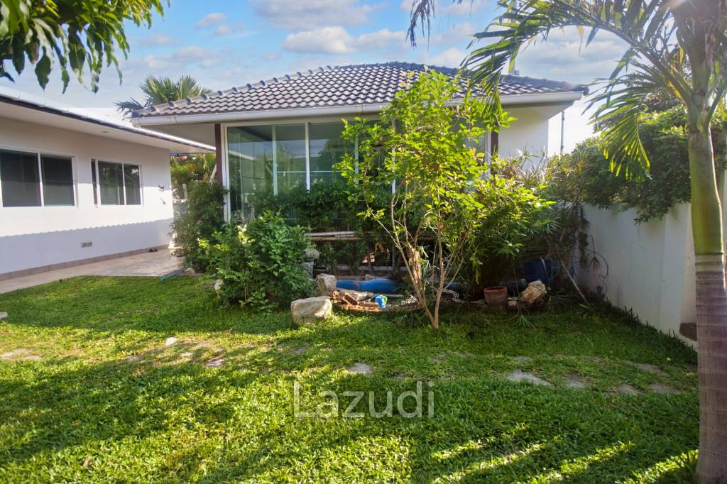 Mil Pool Villa: 3 Bedroom House for Rent