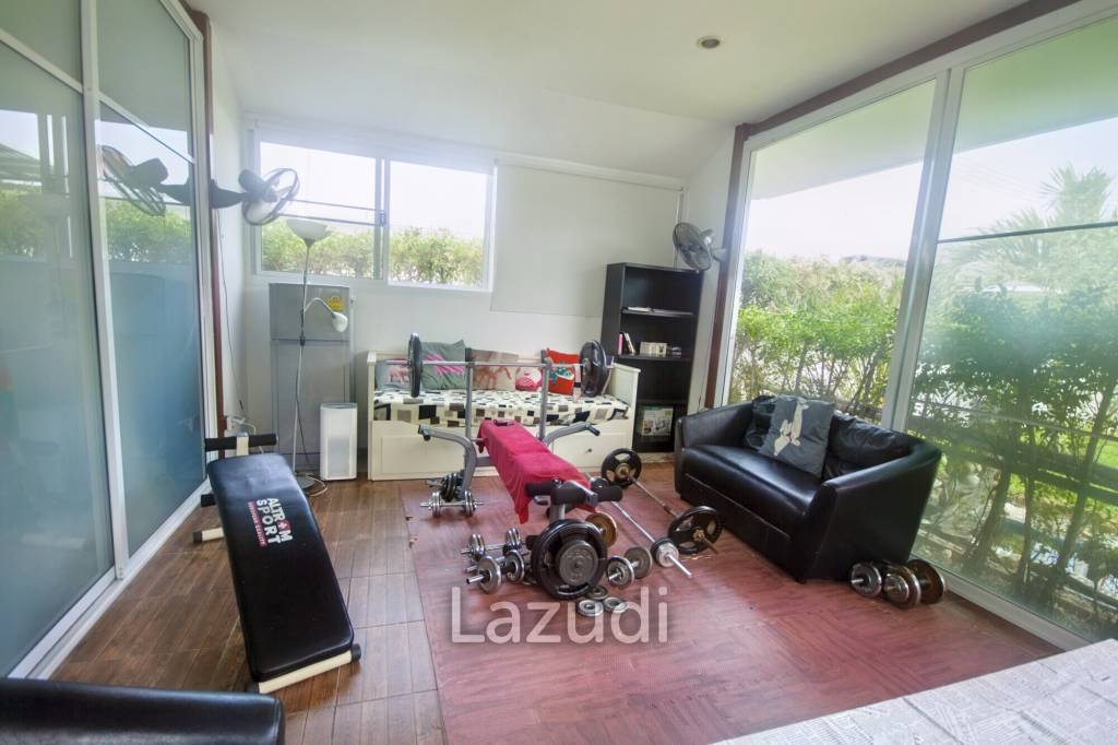 Mil Pool Villa: 3 Bedroom House for Rent
