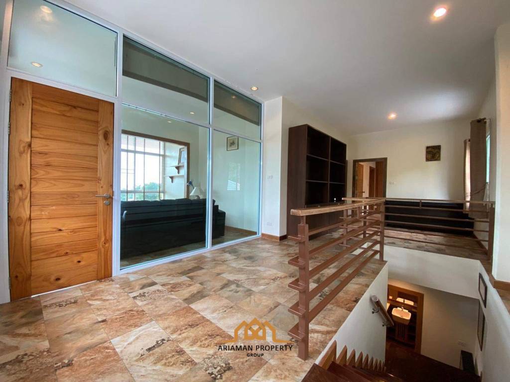 Spacious Villa in Prime Bang Rak Location