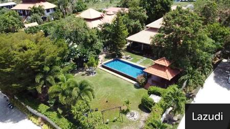 WHITE LOTUS 2 : Luxury Balinese Style Pool Villa