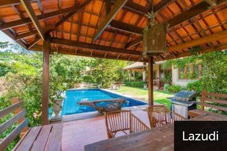 WHITE LOTUS 2 : Luxury Balinese Style Pool Villa