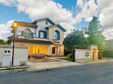 4 Bed 4 Bath 480 SQ.M Nantawan Bangna Km.7