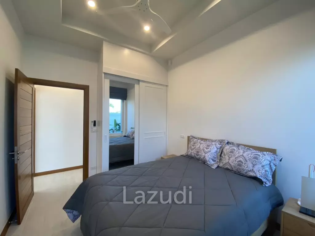 Hillside Hamlet: 3 bed 3 bath with Yoga room