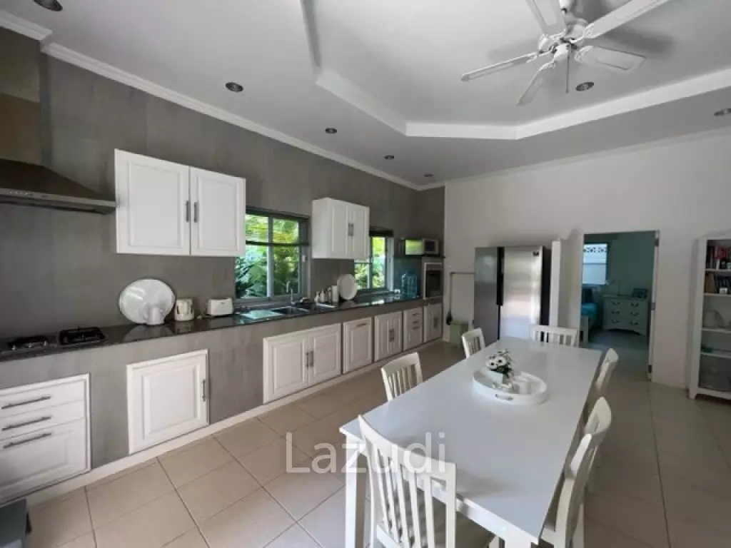HANA VILLAGE   :  3 bed pool villa