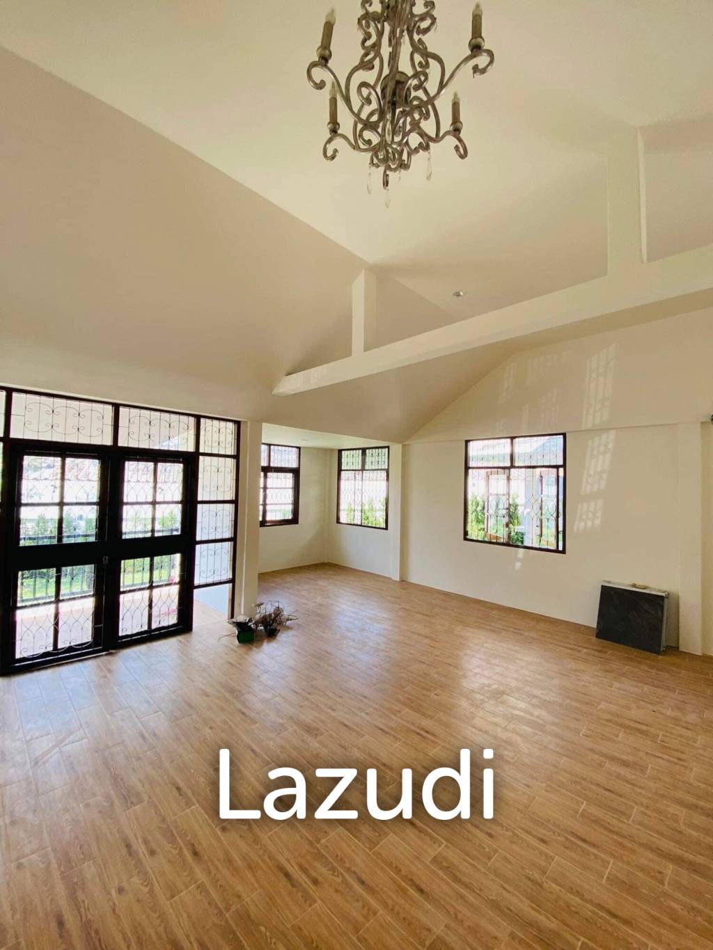 2 Bedrooms 3 Bahtrooms 111 Sqm. House in Sriracha