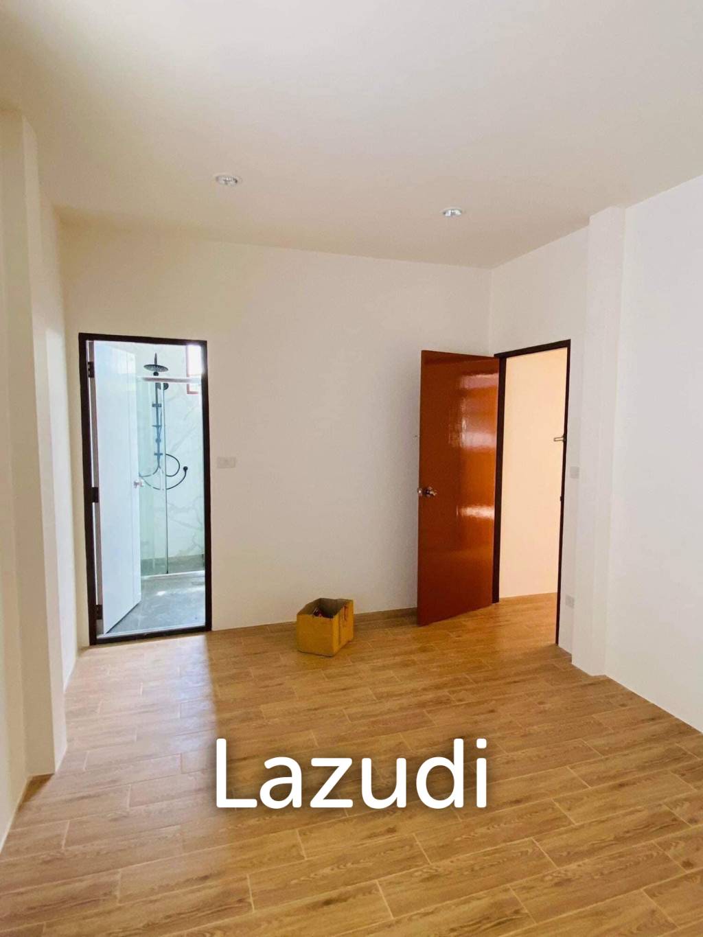 2 Bedrooms 3 Bahtrooms 111 Sqm. House in Sriracha