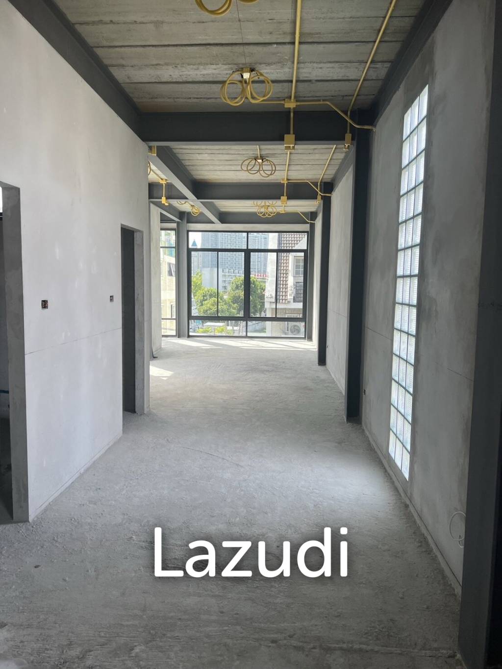 Modern 5 Storey Townhome with elevator For Sale