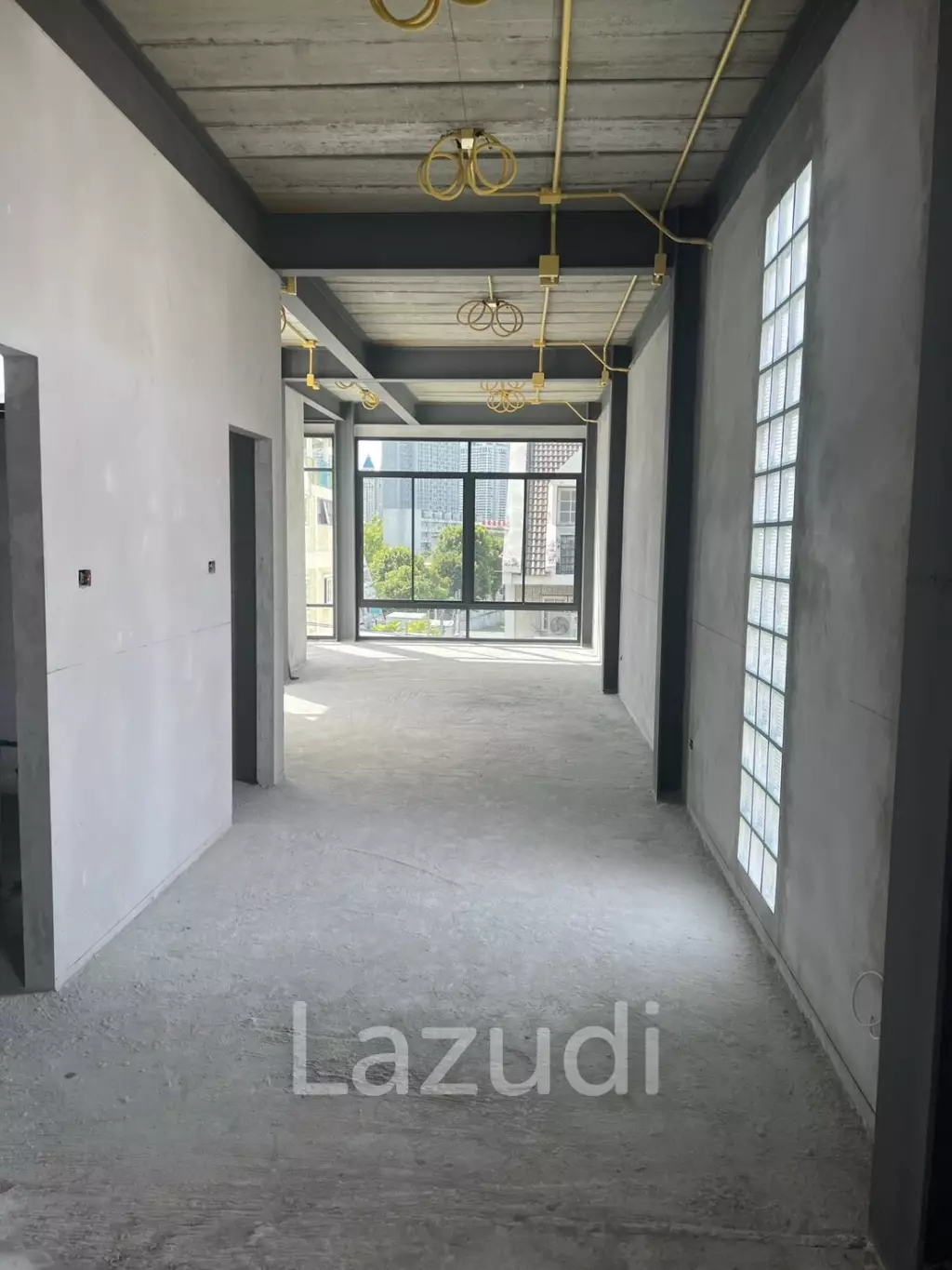 Modern 5 Storey Townhome with elevator For Sale