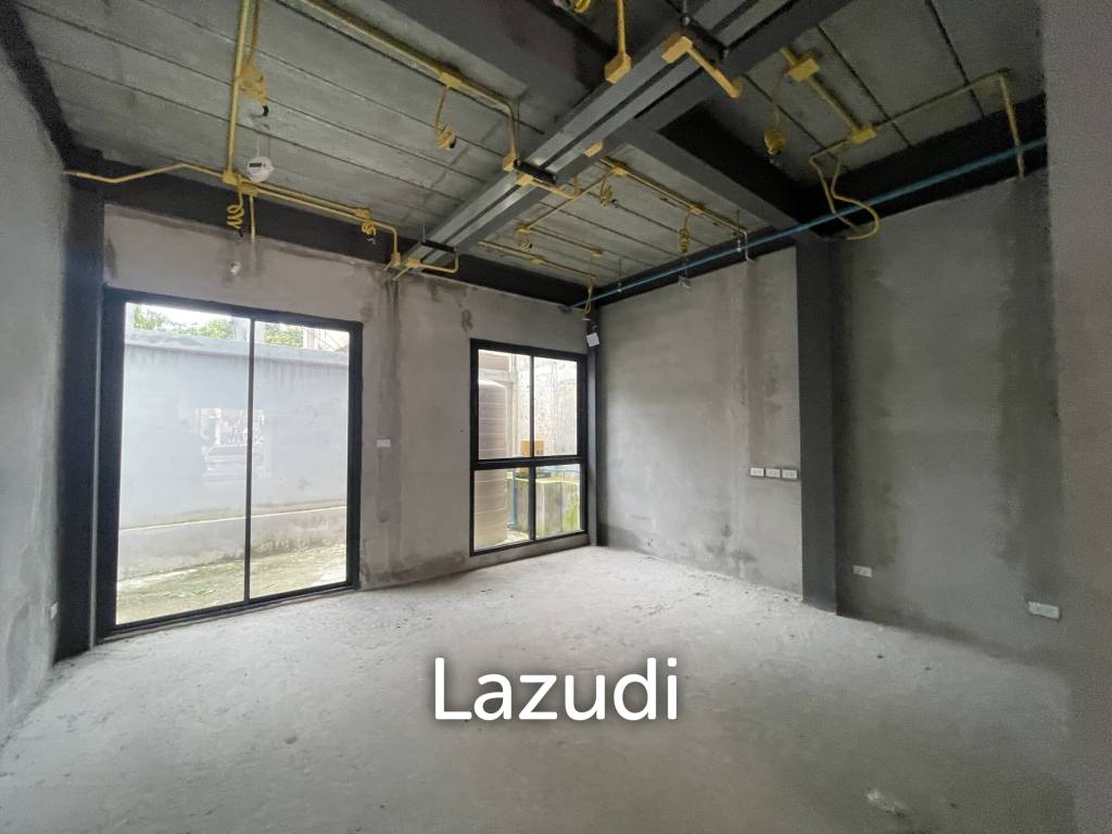 Modern 5 Storey Townhome with elevator For Sale