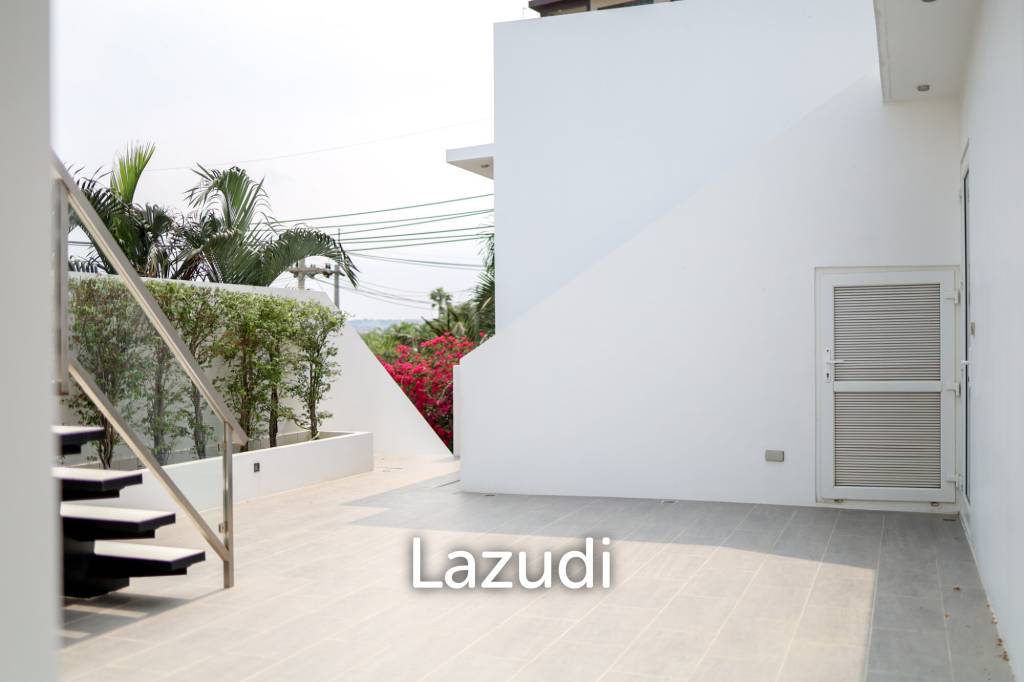 5 Bed 6 Bath 500 SQ.M Palm Oasis Villa Pattaya