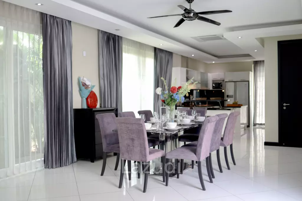 5 Bed 6 Bath 500 SQ.M Palm Oasis Villa Pattaya