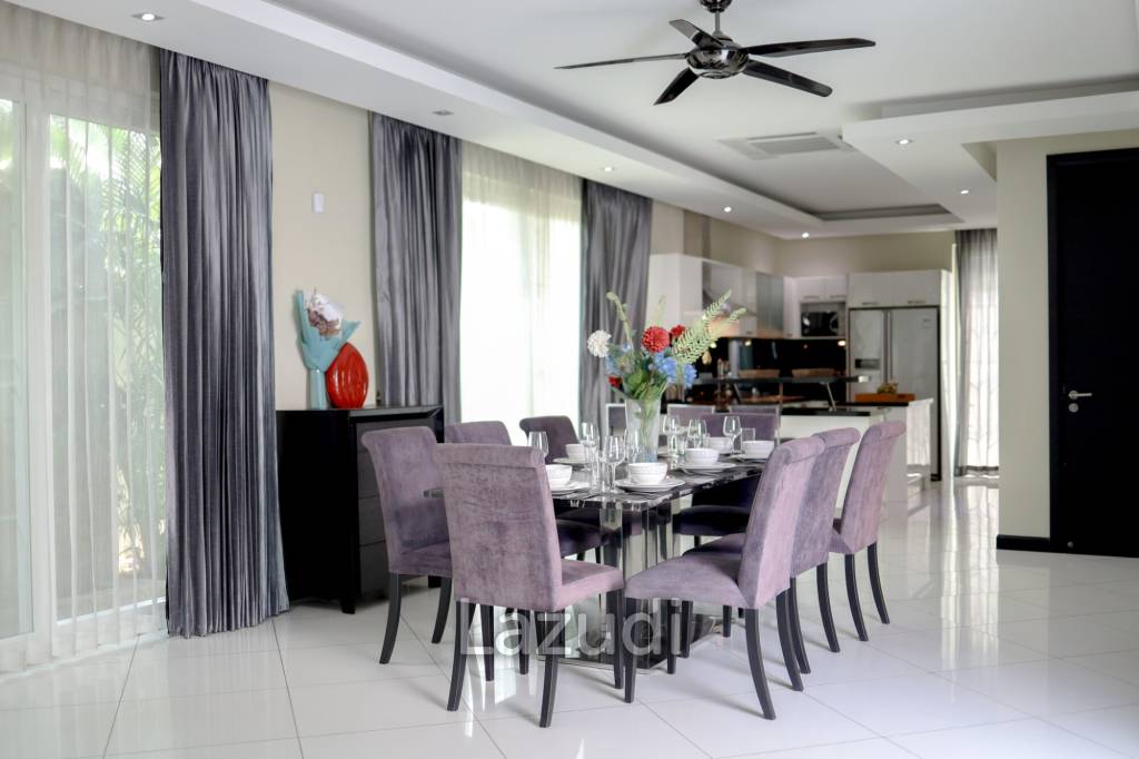 5 Bed 6 Bath 500 SQ.M Palm Oasis Villa Pattaya