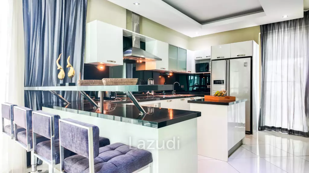 5 Bed 6 Bath 500 SQ.M Palm Oasis Villa Pattaya