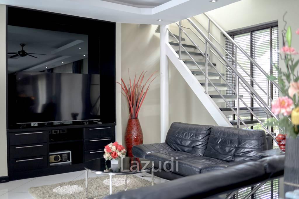 5 Bed 6 Bath 500 SQ.M Palm Oasis Villa Pattaya