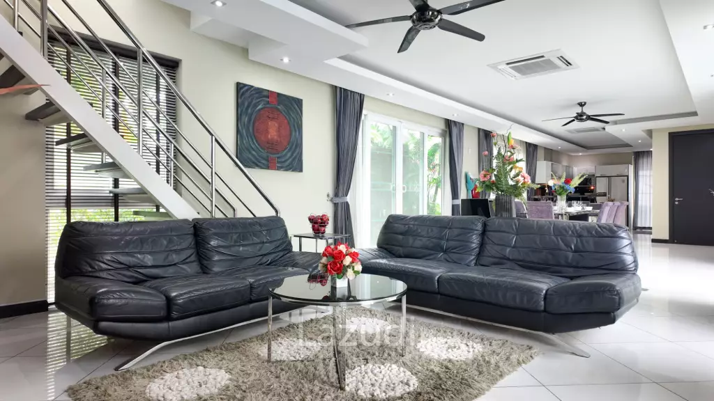 5 Bed 6 Bath 500 SQ.M Palm Oasis Villa Pattaya