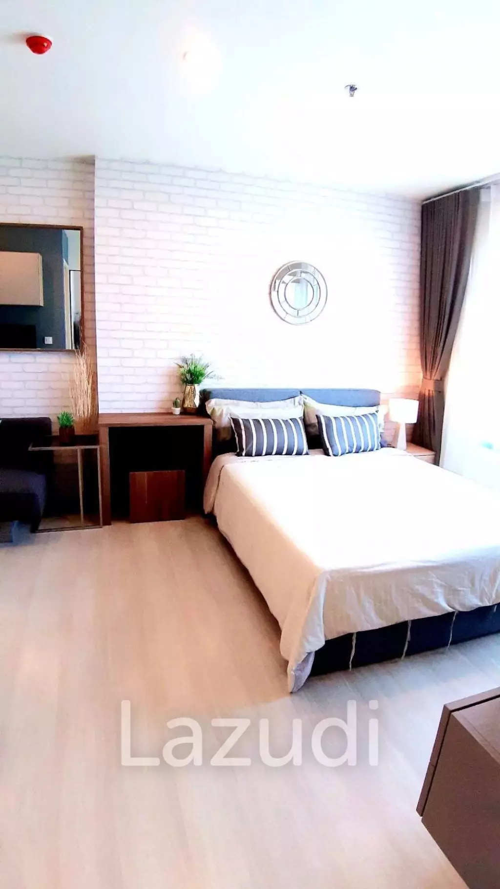 1 Bed 1 Bath 24.50 SQ.M Life Asoke Condo
