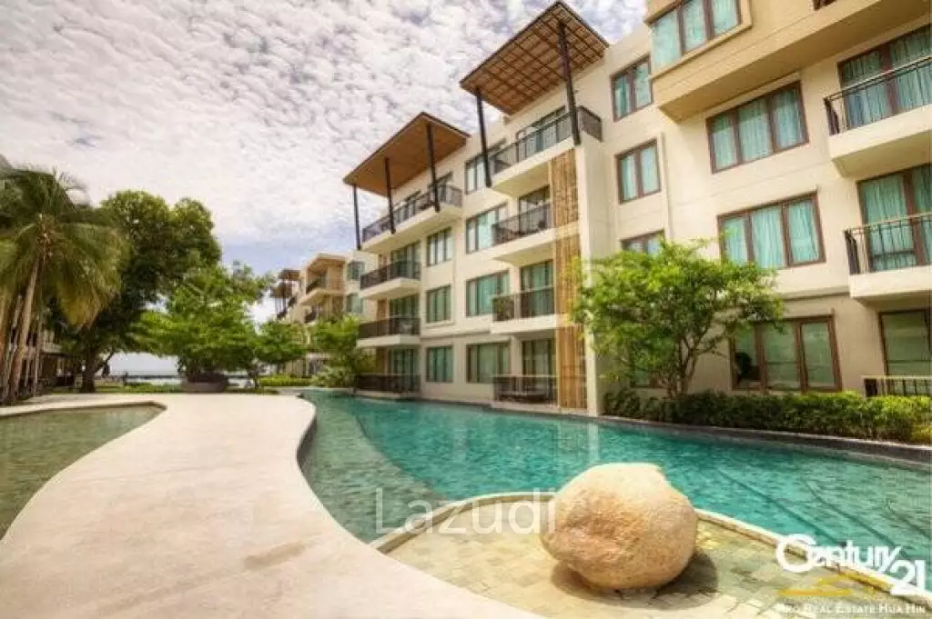 BAAN SAN SUK : 2 Bed Beachfront Condo with Sea View