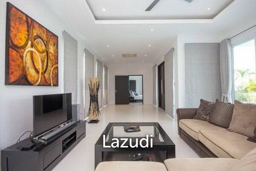 930 Sqm 5 Bed 3 Bath Villa For Sale