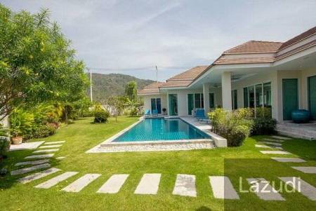 WATERSIDE RED MOUNTAIN : Luxury 4 Bed Pool Villa