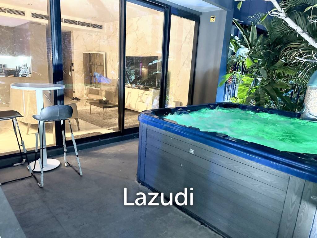 2 Bedrooms 2 Bathrooms 158 SQ.M at M Silom