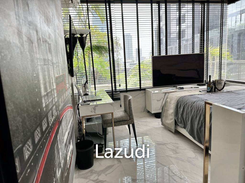 2 Bedrooms 2 Bathrooms 158 SQ.M at M Silom