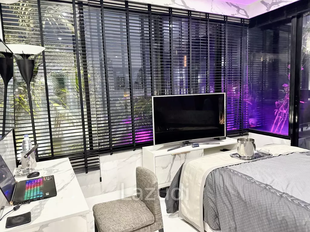 2 Bedrooms 2 Bathrooms 158 SQ.M at M Silom