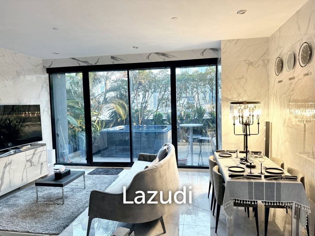 2 Bedrooms 2 Bathrooms 158 SQ.M at M Silom