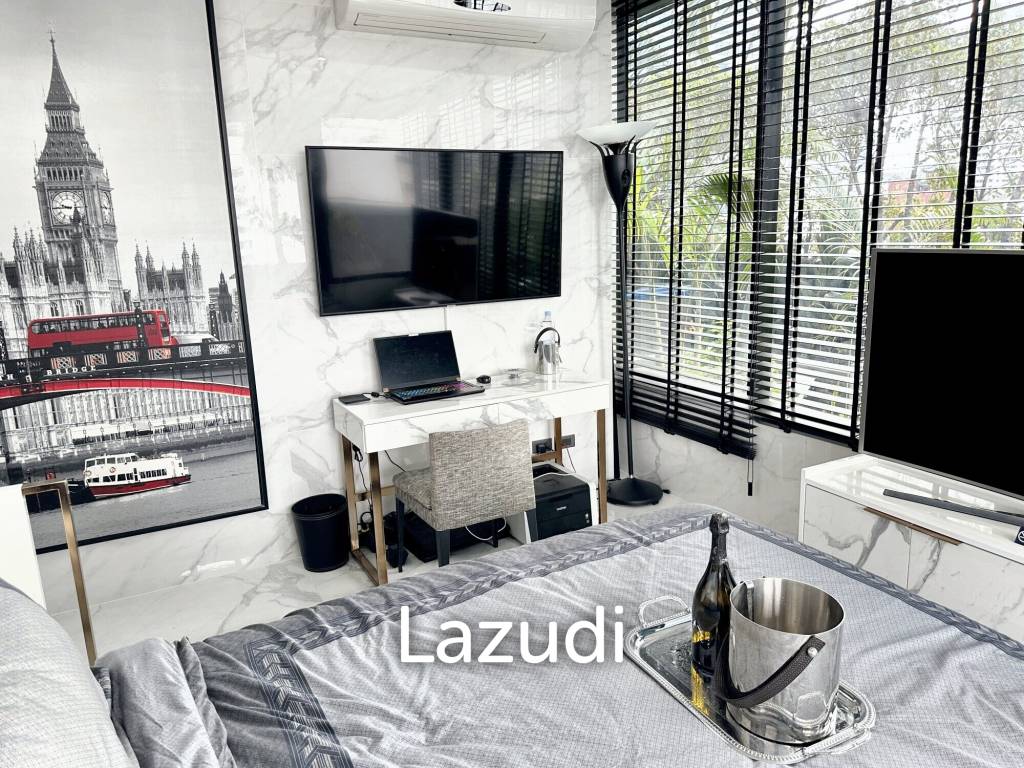 2 Bedrooms 2 Bathrooms 158 SQ.M at M Silom