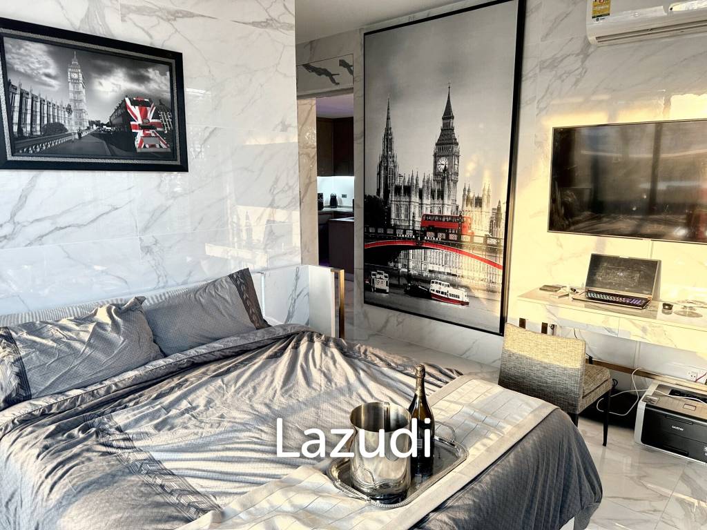 2 Bedrooms 2 Bathrooms 158 SQ.M at M Silom