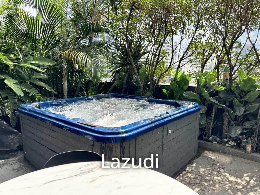2 Bedrooms 2 Bathrooms 158 SQ.M at M Silom