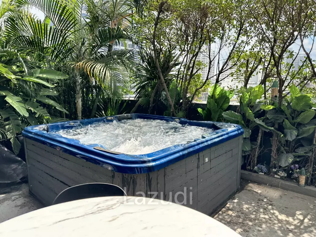 2 Bedrooms 2 Bathrooms 158 SQ.M at M Silom