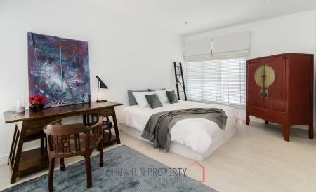Luxurious 4 Bedroom 2 Storey Villa on Private Residence