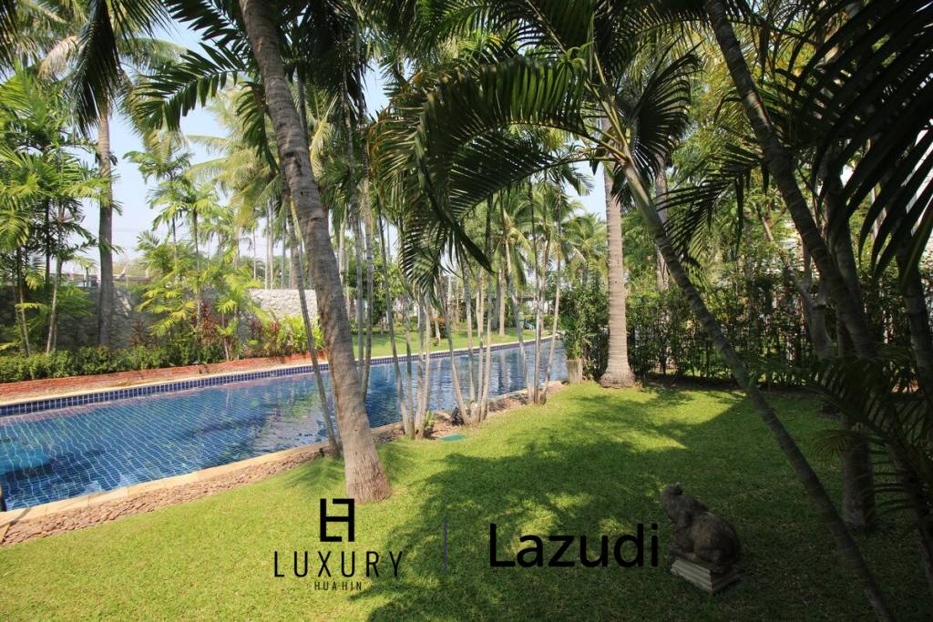 Luxurious 4 Bedroom 2 Storey Villa on Private Residence