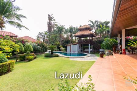 WHITE LOTUS 2 : Beautiful 3 bed pool Villa