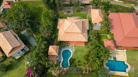WHITE LOTUS 2 : Beautiful 3 bed pool Villa
