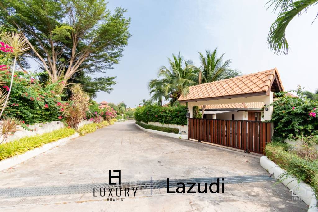 WHITE LOTUS 2 : Beautiful 3 bed pool Villa