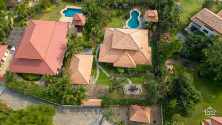 WHITE LOTUS 2 : Beautiful 3 bed pool Villa