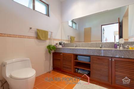 WHITE LOTUS 2 : Beautiful 3 bed pool Villa