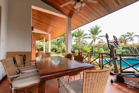 WHITE LOTUS 2 : Beautiful 3 bed pool Villa