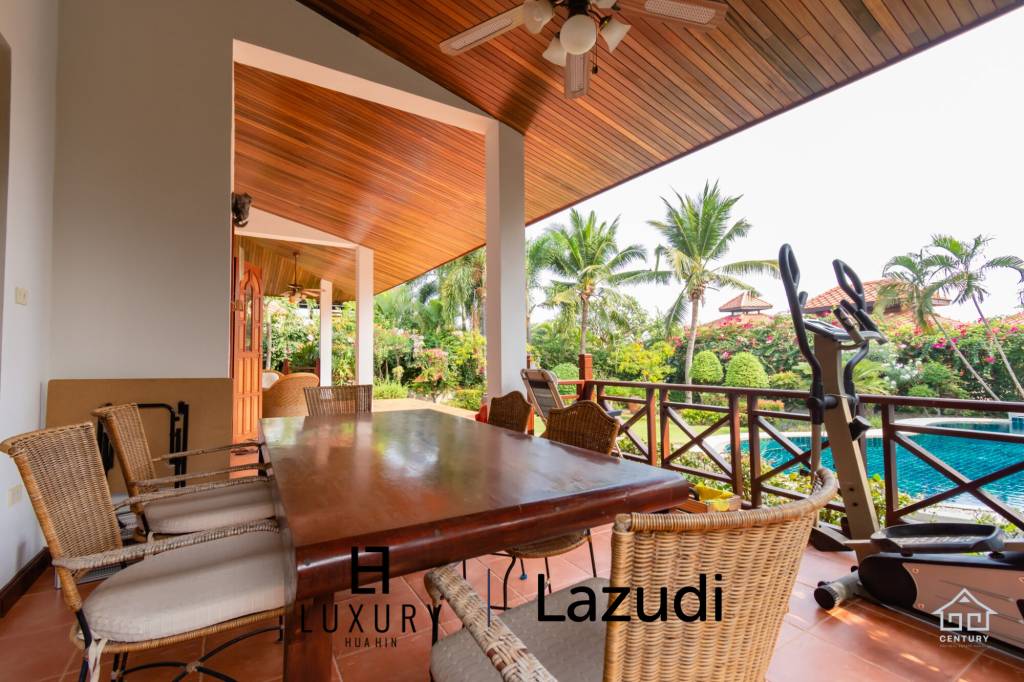 WHITE LOTUS 2 : Beautiful 3 bed pool Villa