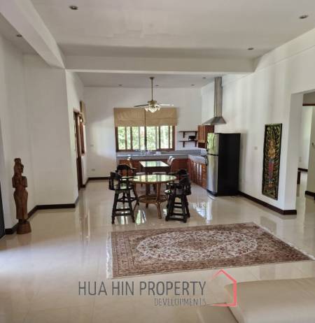 WHITE LOTUS 2 : Beautiful 3 bed pool Villa