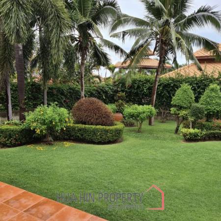 WHITE LOTUS 2 : Beautiful 3 bed pool Villa