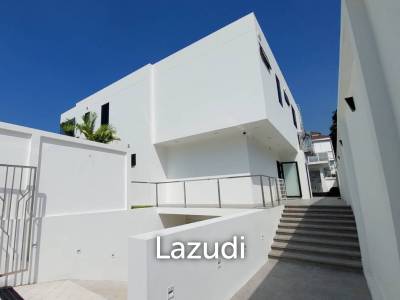 5 Bed 5 Bath 700 SQ.M. D-Sign Villas
